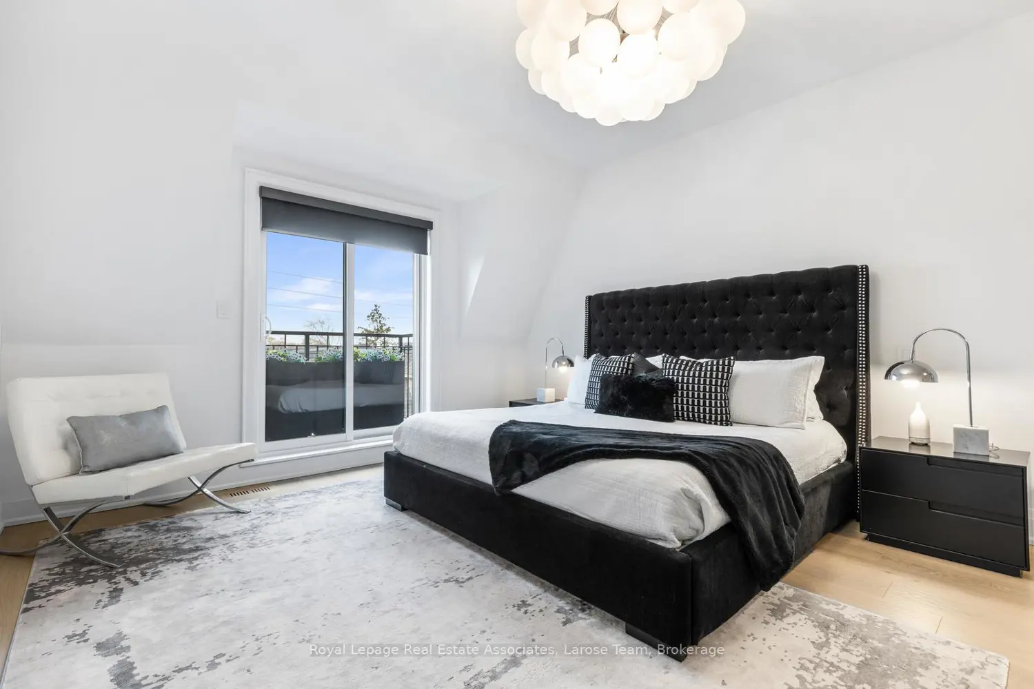 Additional image 7 of 10 Lunar Crescent 24