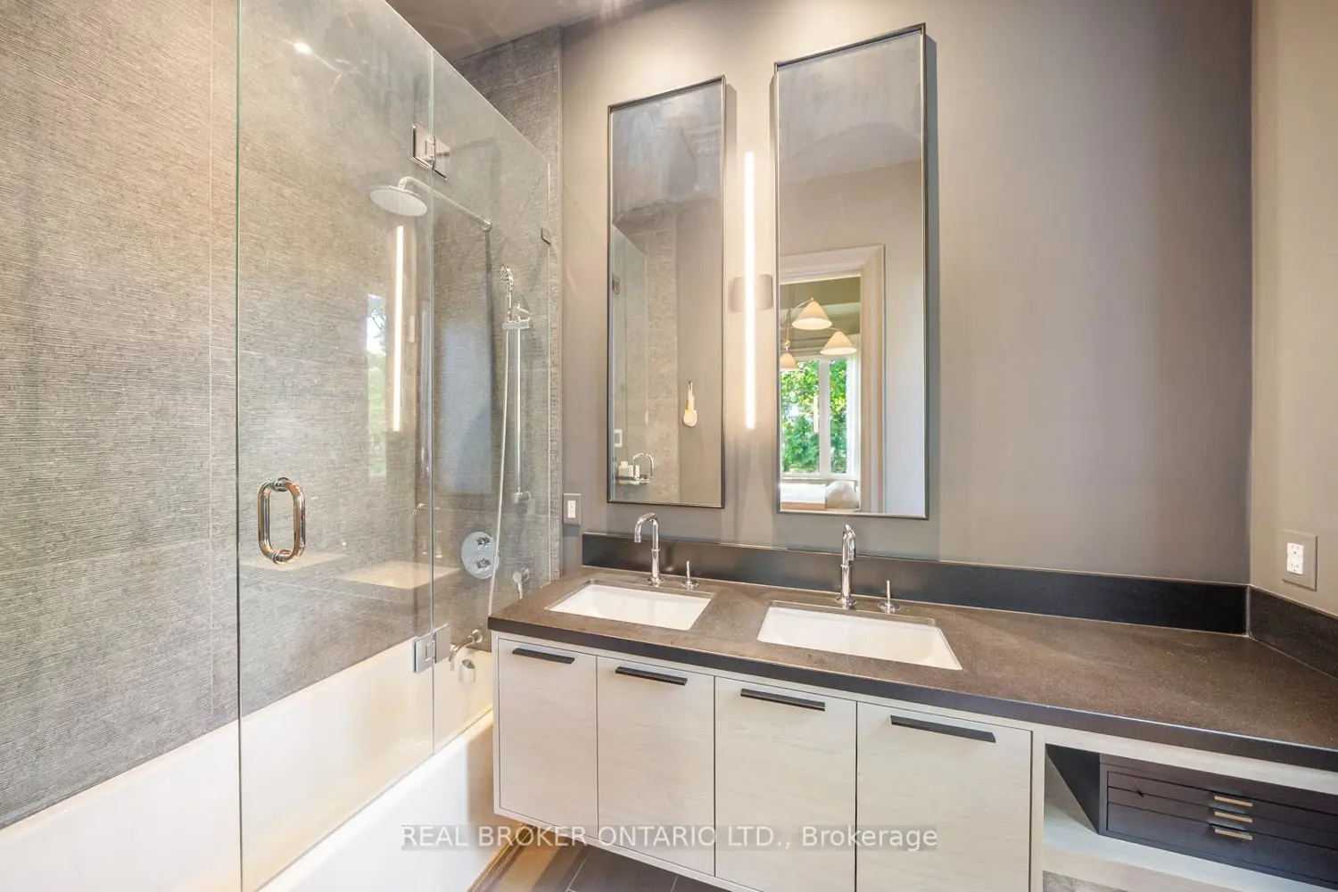 Additional image 6 of 172&174 Victoria Street