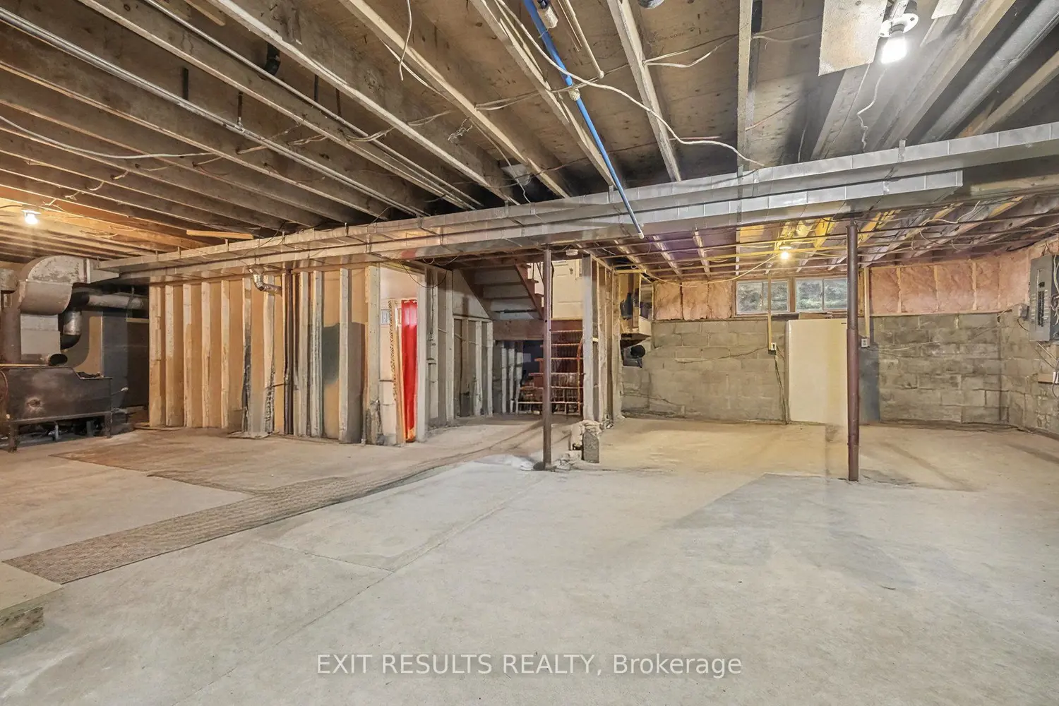 Additional image 16 of 21111 Concession 8 Road