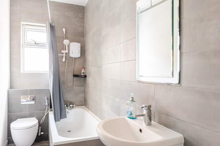 Additional image 6 of 3 Bed Terraced House, Burley Lodge Terrace, LS6, N1 7GU