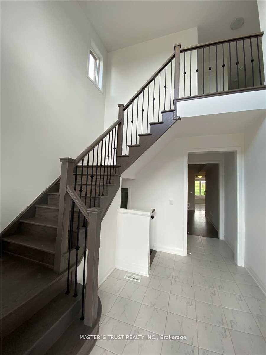Additional image 2 of 102 Frank Kelly Drive, East Gwillimbury, ON, L9N 0V3