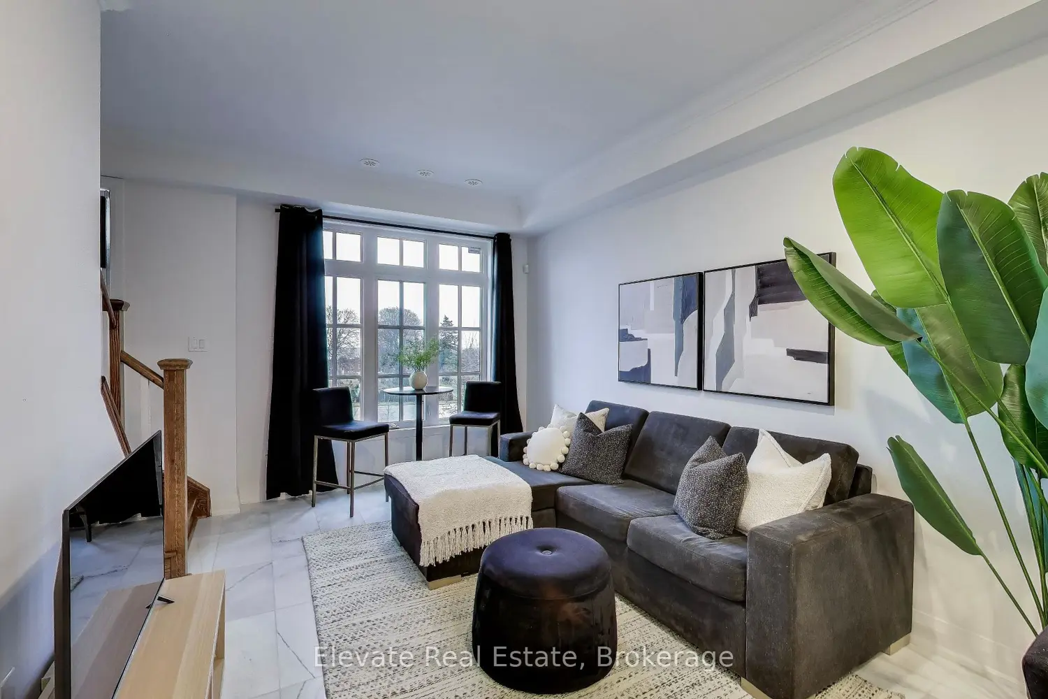 Additional image 3 of 3083 Cawthra Road 24