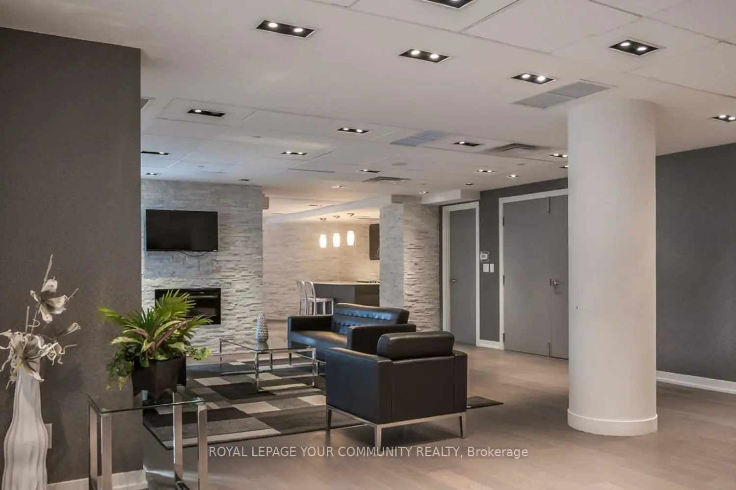 Additional image 18 of 5101 Dundas Street 710