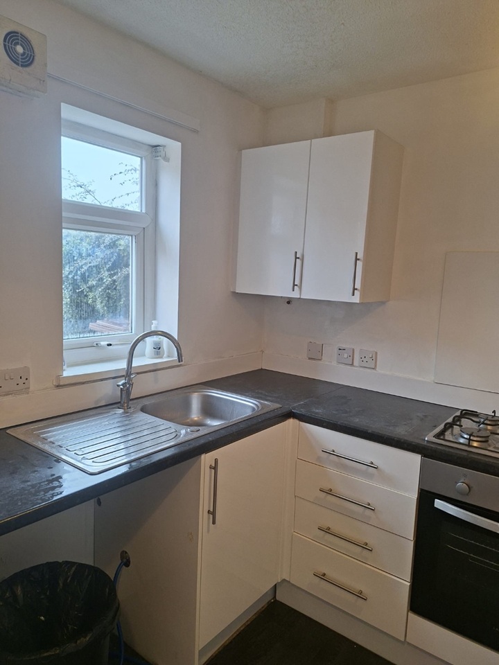 Additional image 8 of 2 Bed End Terrace, Grange Road, LS10, N1 7GU