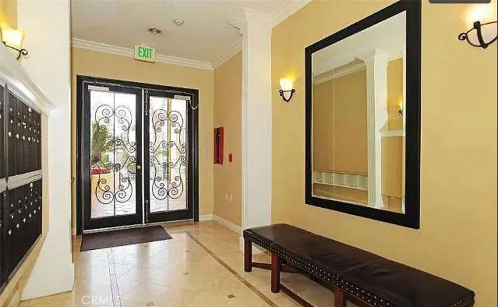 Additional image 14 of 143 N Arnaz Dr Unit 204, Beverly Hills, CA 90211