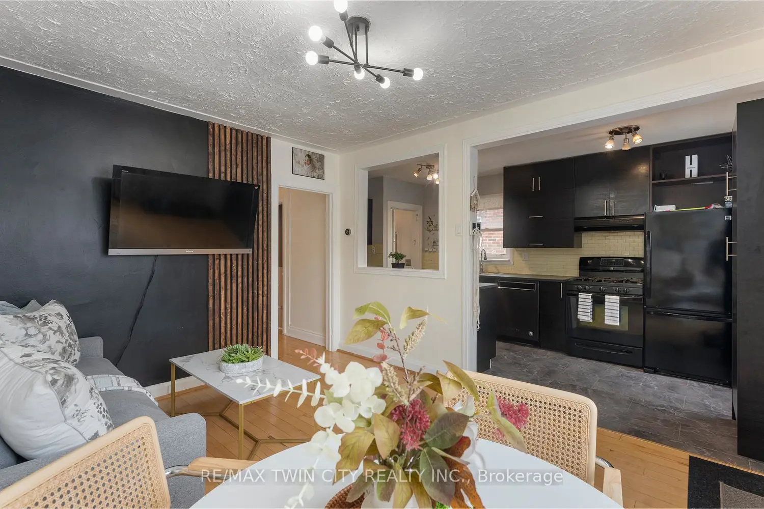 Additional image 7 of 69 Lyons Avenue