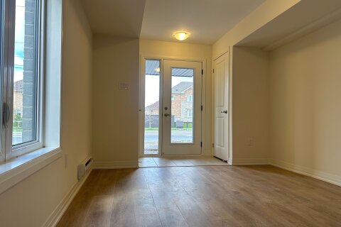 Additional image 8 of 22 Emmas Way, Whitby, ON, L1R 0S7