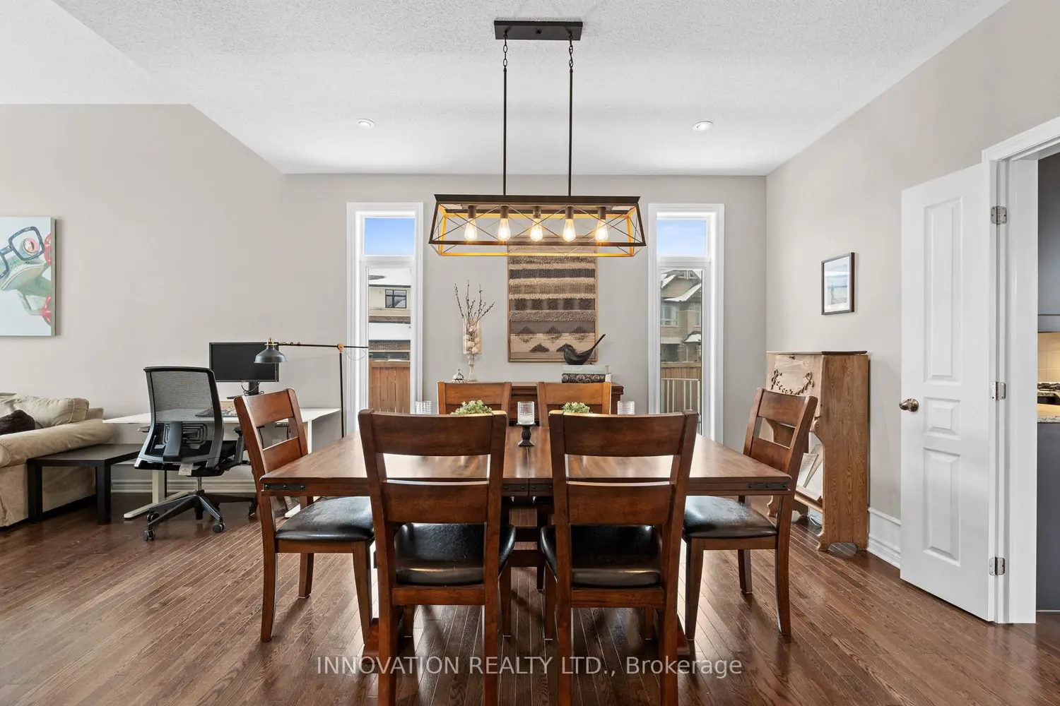 525 Grand Tully Way photo 4