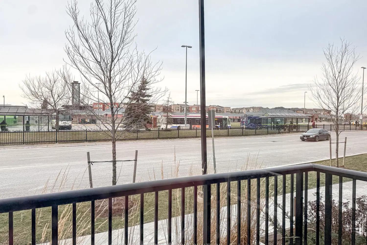 Additional image 10 of 20 Lagerfeld Drive 06