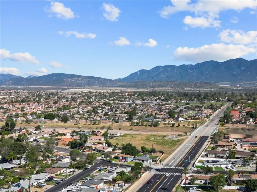 Additional image 94 of 661 Woodhill St, Rialto, CA 92376