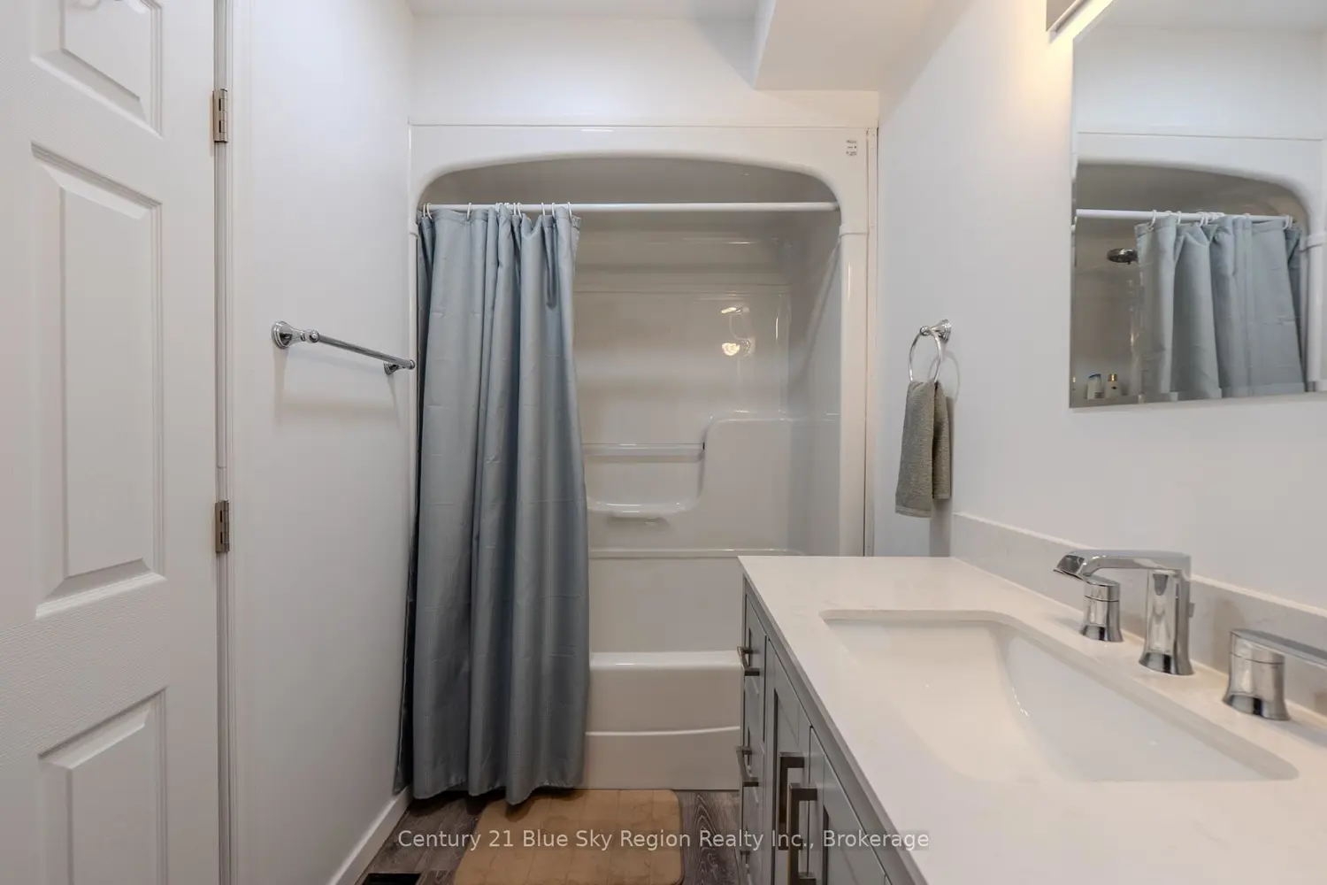 Additional image 17 of 12 Mowat Crescent