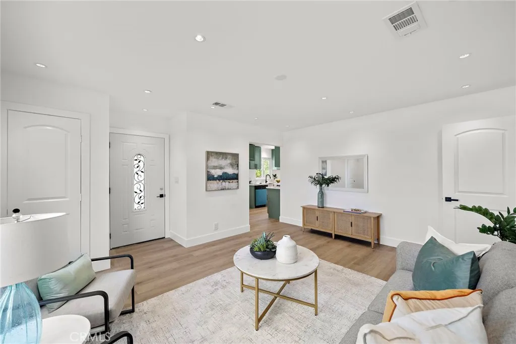 Additional image 7 of 1410 W Camden Place, Santa Ana, CA 92704