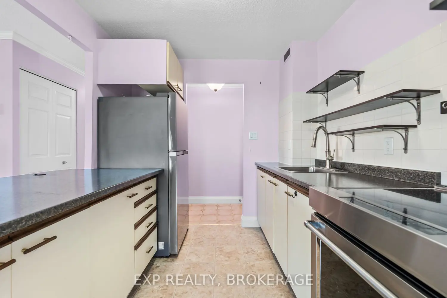 Additional image 7 of 14 Greenview Drive 607