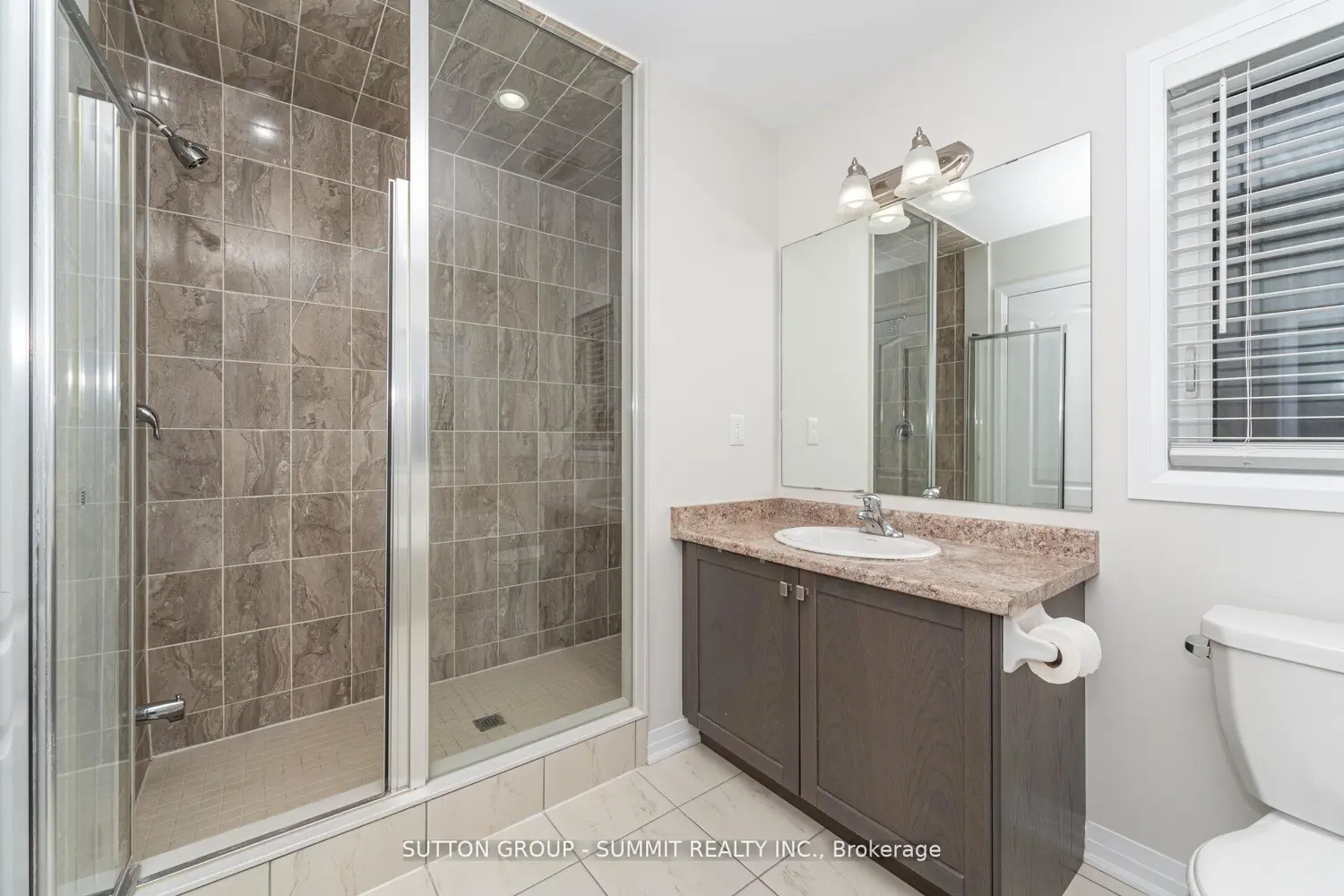 Additional image 16 of 172 Parkinson Crescent 20