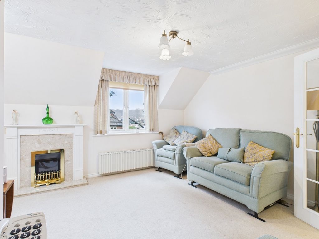1 bed flat for saleChesham Road, Amersham, Buckinghamshire HP6 photo 2