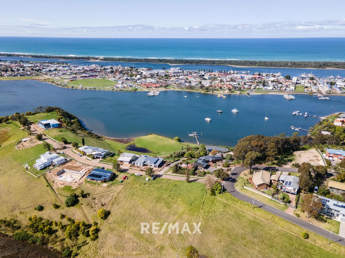 Additional image 10 of 1 Cabarita Point, Lakes Entrance VIC 3909