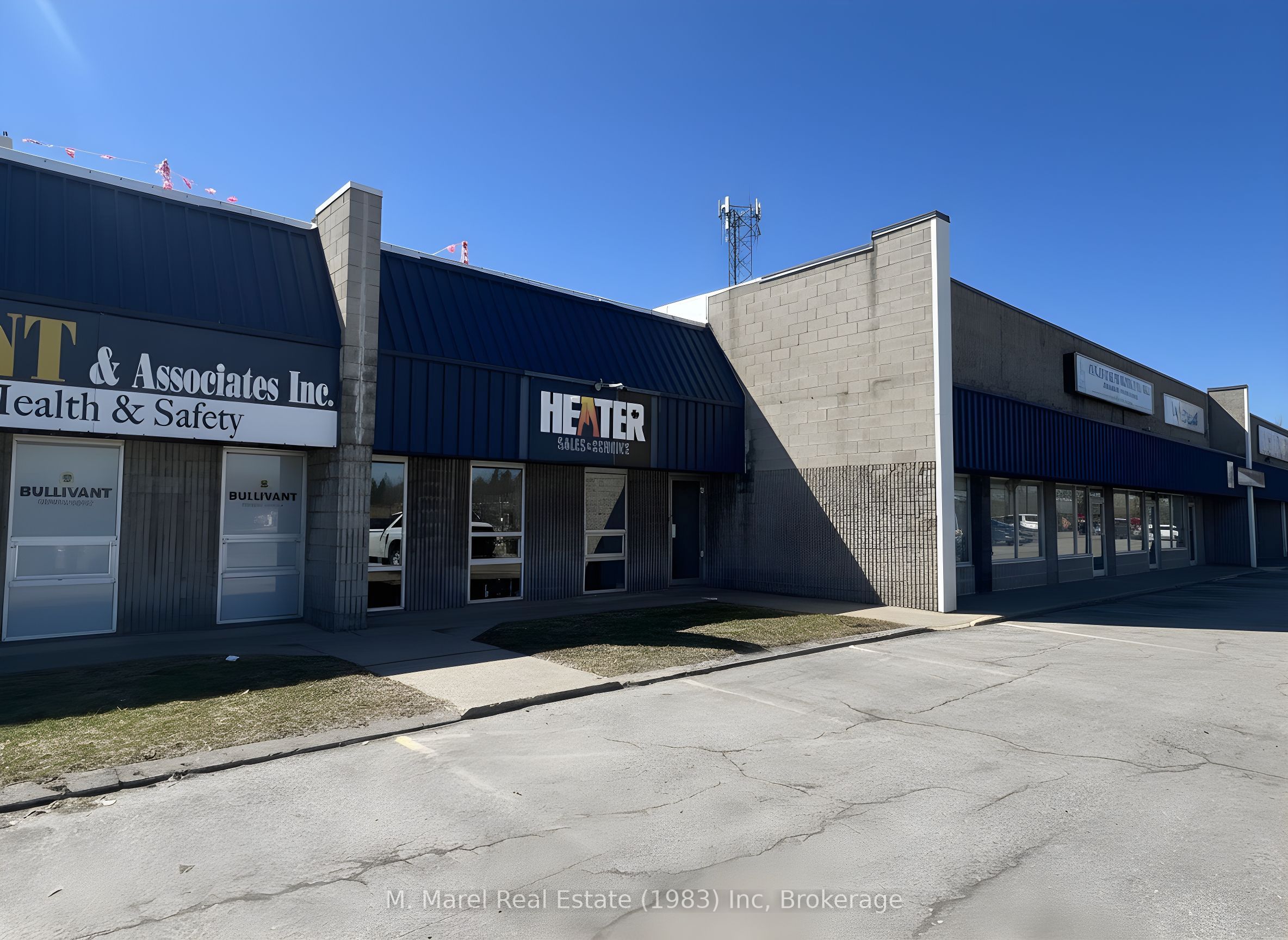 156 South Service Road, Hamilton, ON, L8E 3H6
