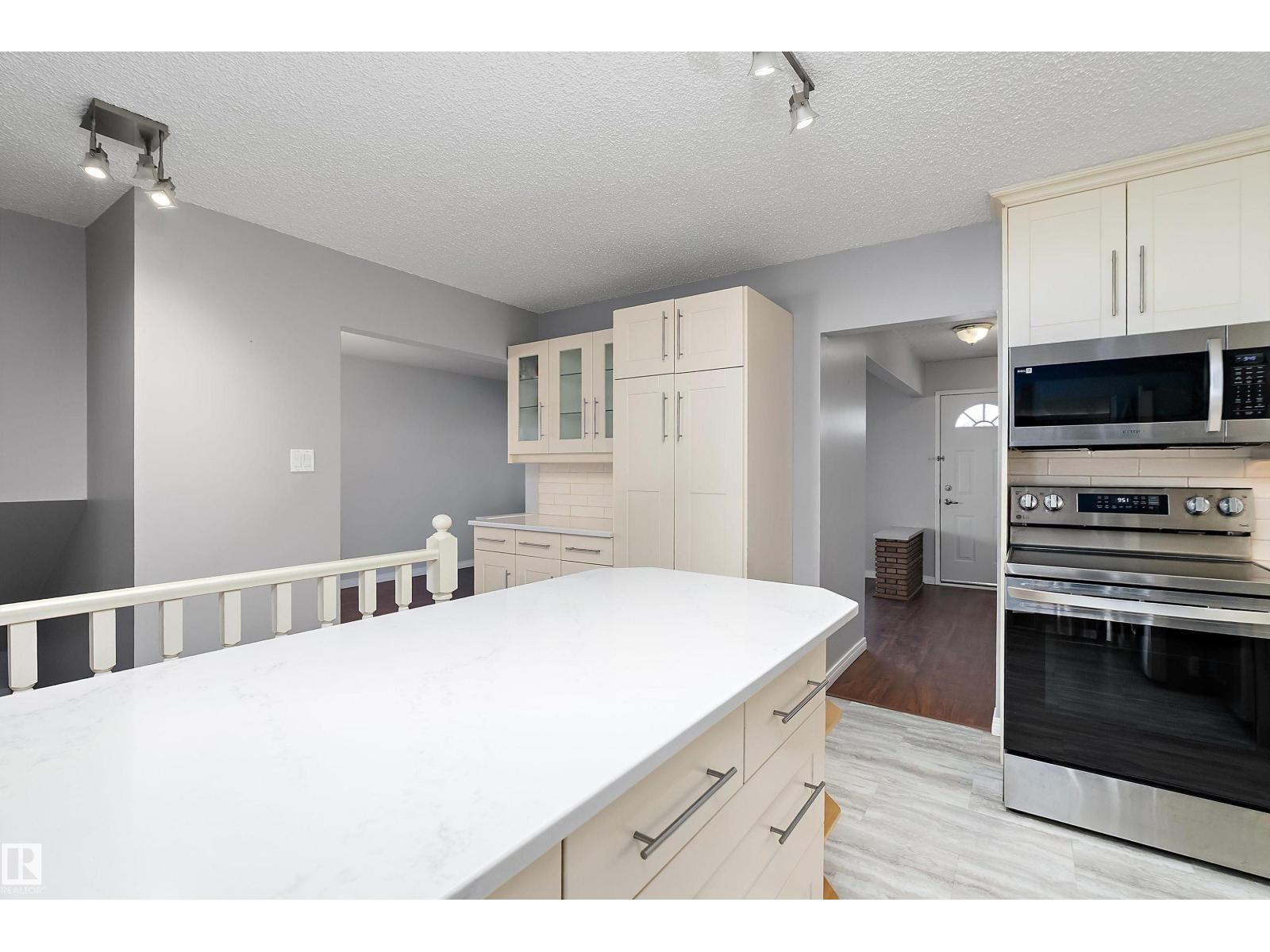 Additional image 6 of 7711-132 A Avenue NW, Edmonton, AB, T5C2C4