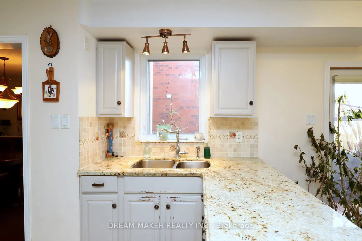 Additional image 11 of 4272 Wakefield Crescent