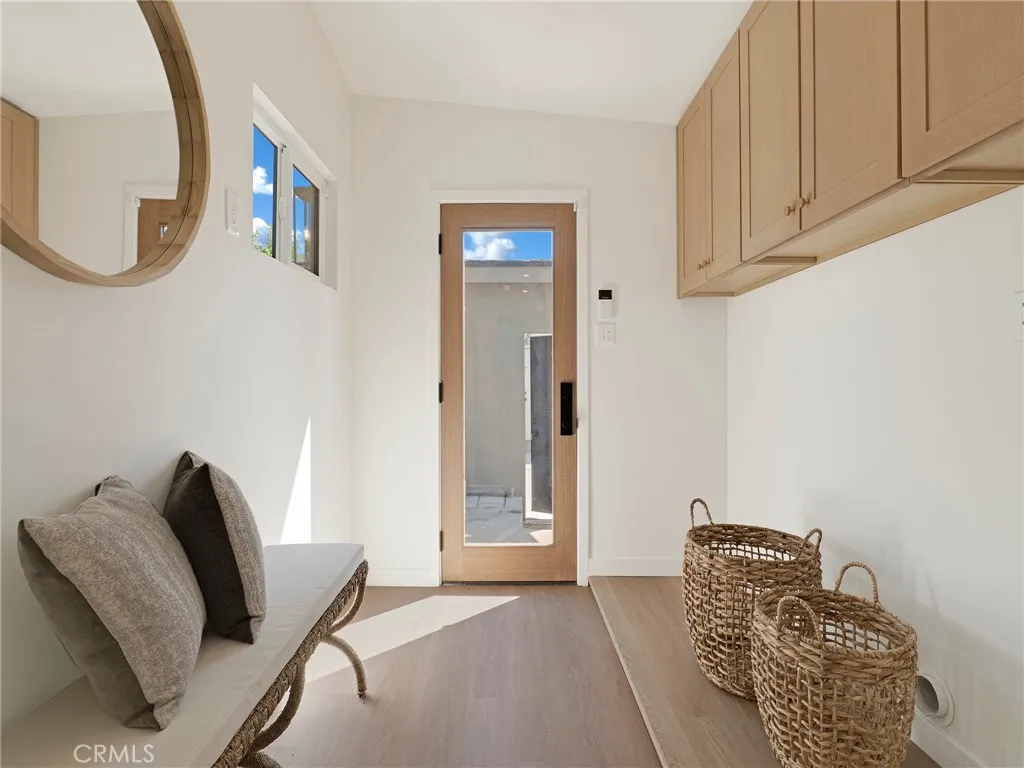 Additional image 16 of 17156 Bullock St, Encino, CA 91316