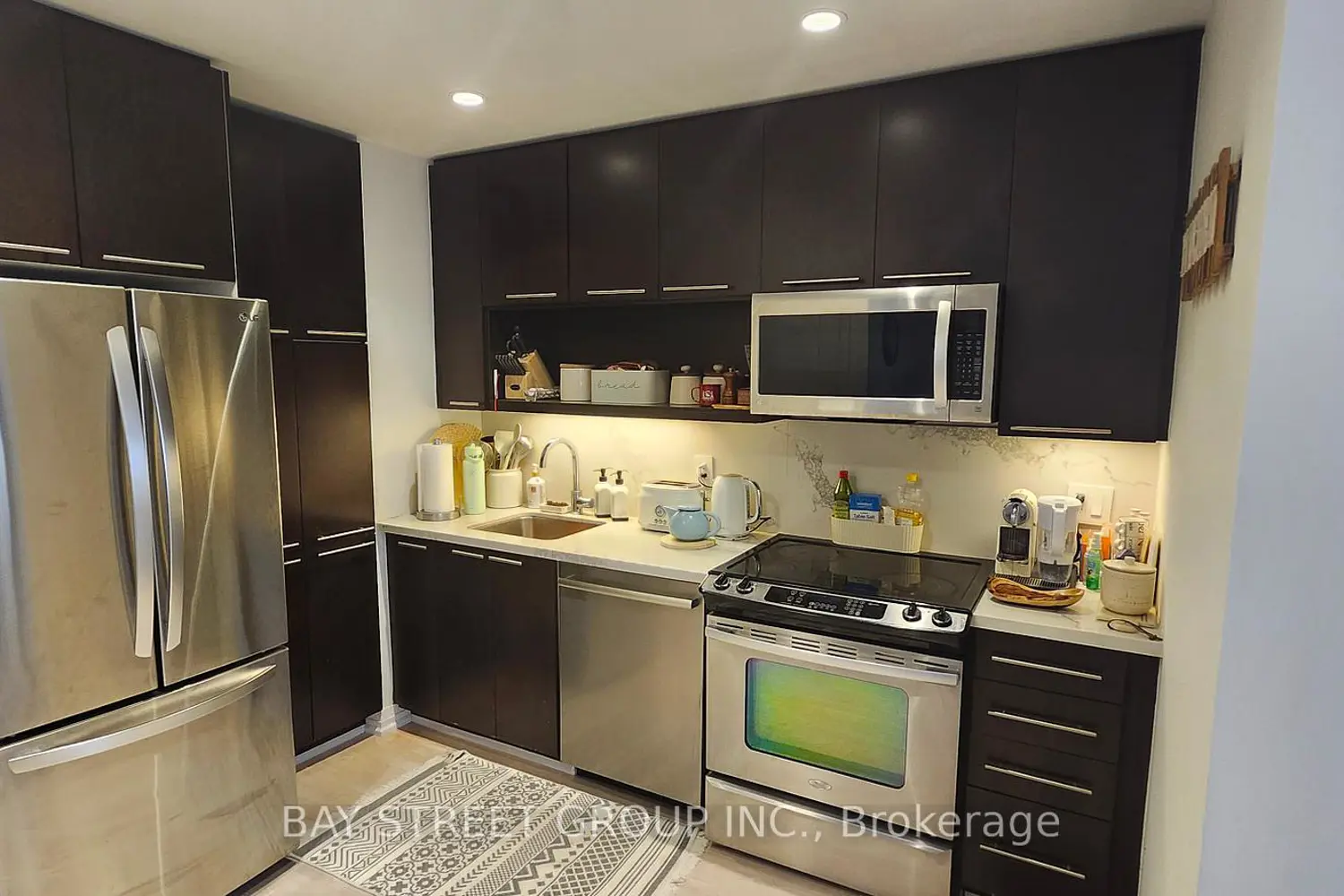 Additional image 4 of 100 Harrison Garden Boulevard 615