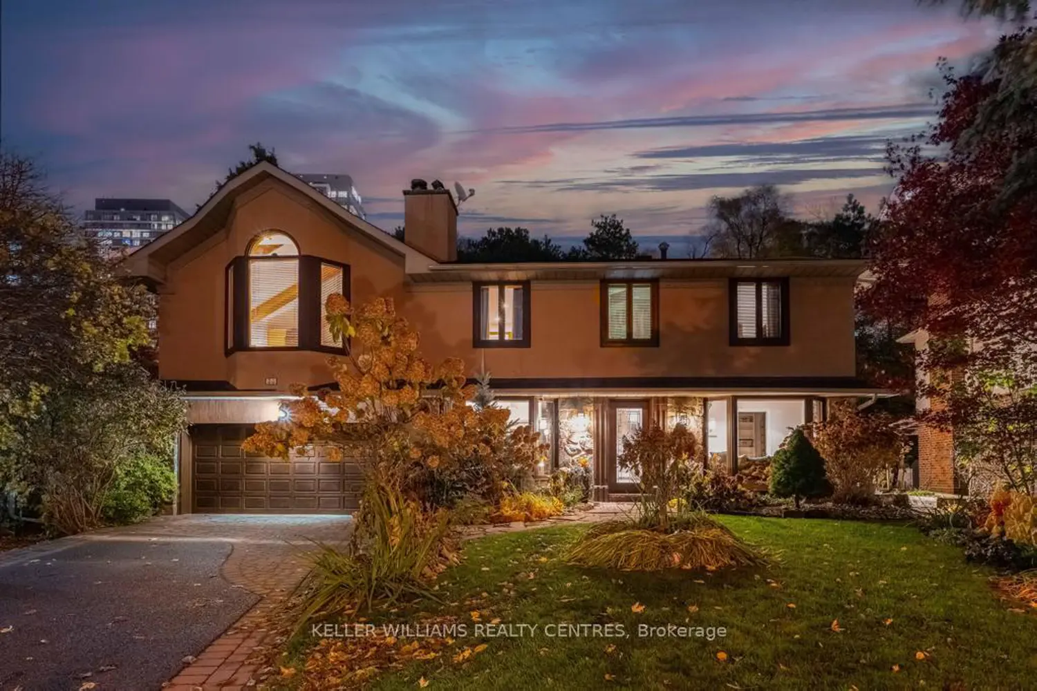 50 Skyview Crescent