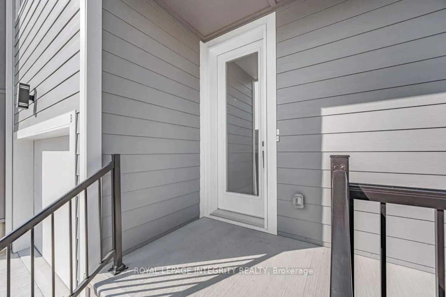 875 Contour Street B photo 2