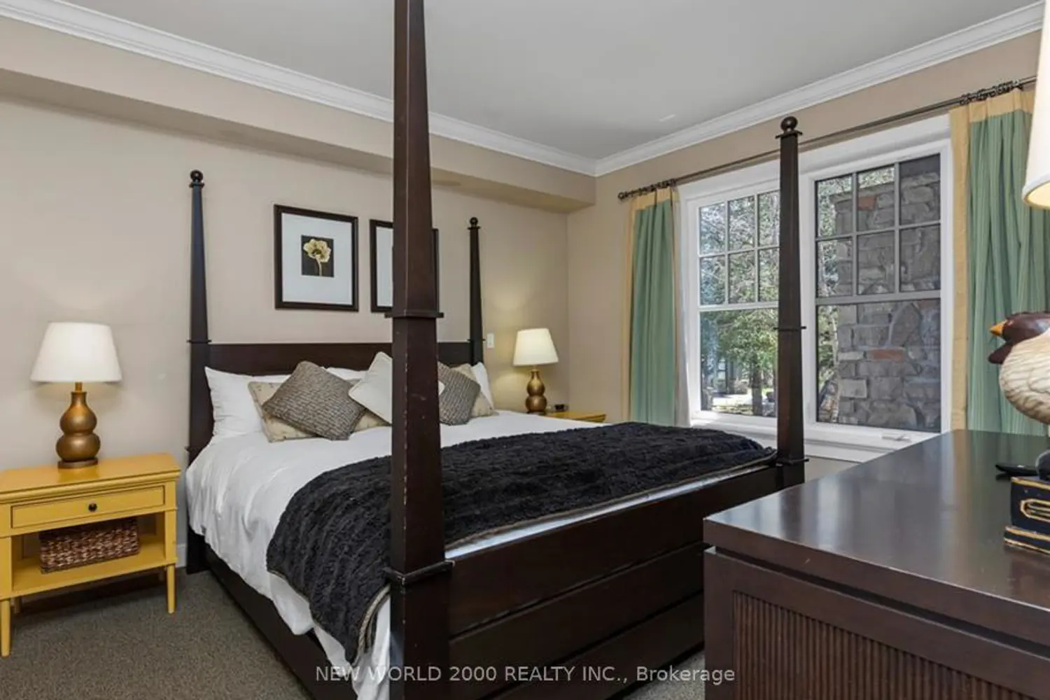 Additional image 8 of 302 Emerald Hills Court 12