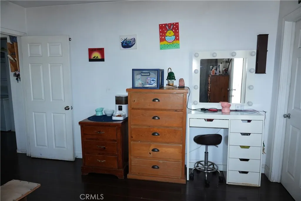 Additional image 68 of 611 W 91st St, Los Angeles, CA 90044