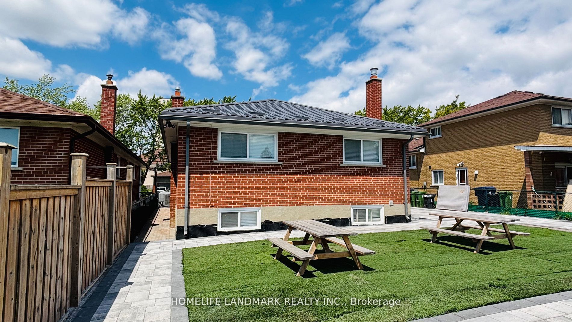 Additional image 3 of 204 Derrydown Road, Toronto, ON, M3J 1S1