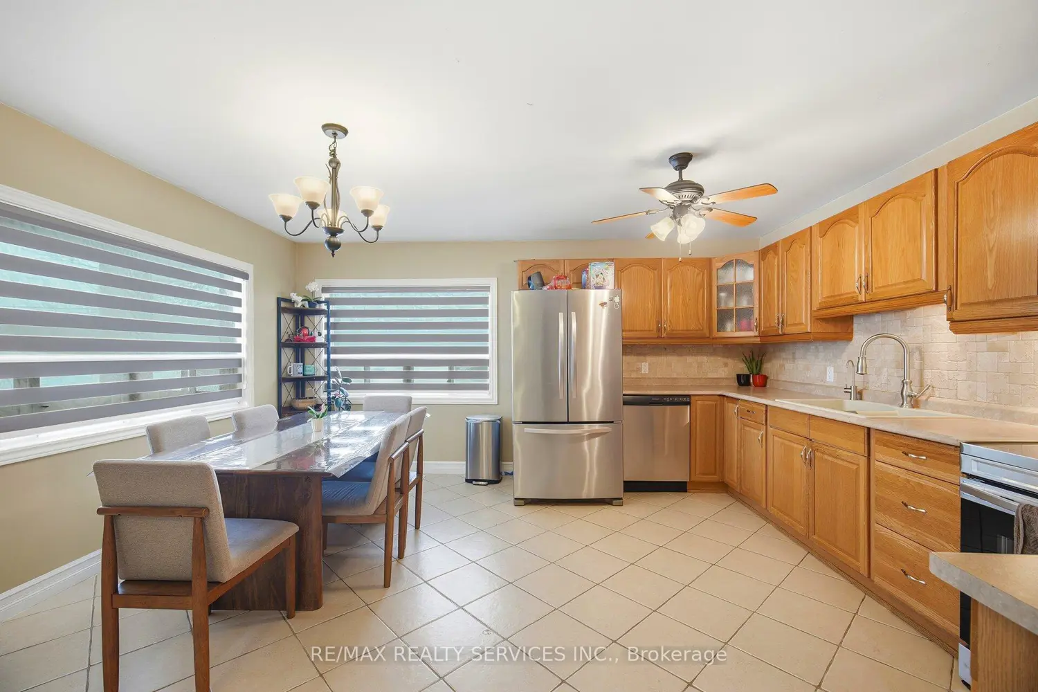 Additional image 3 of 1569 Killarney Beach Road