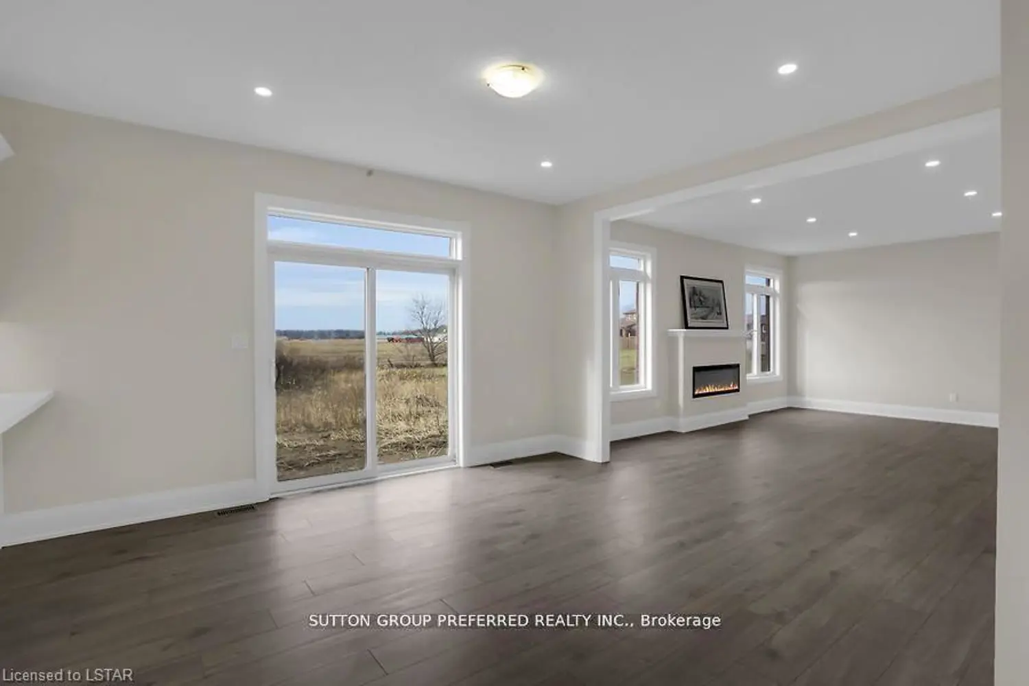 252 Leitch Street photo 4