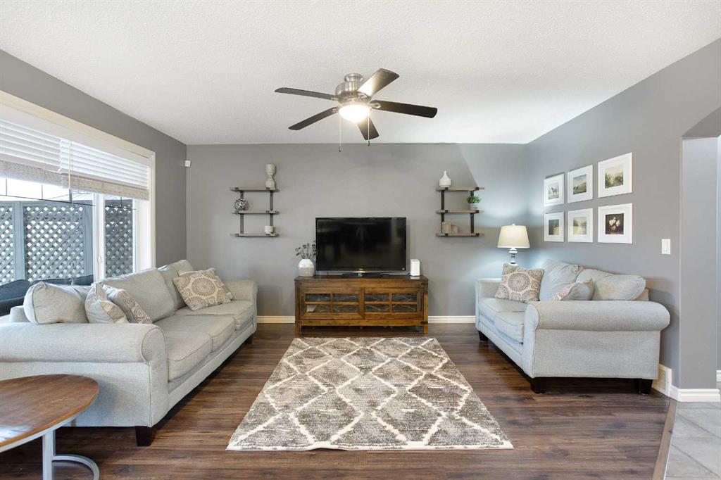 Additional image 5 of 2832 Coopers Manor SW, Airdrie, AB, T4B 3J7