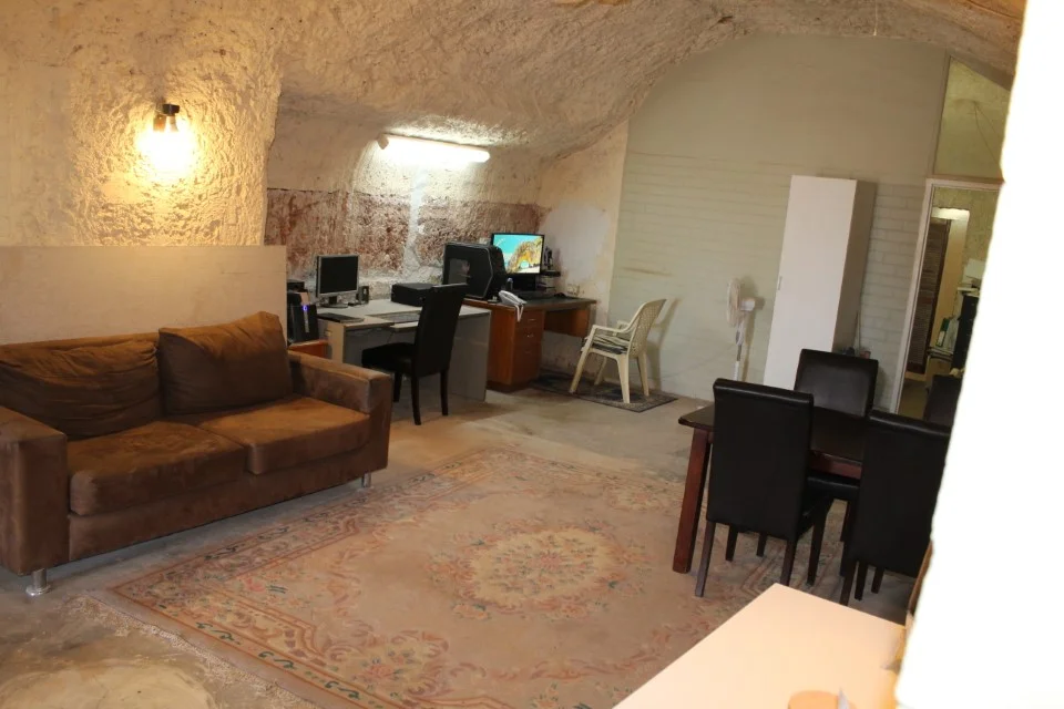 Additional image 8 of 2 HAMILTON PDE, Coober Pedy SA 5723