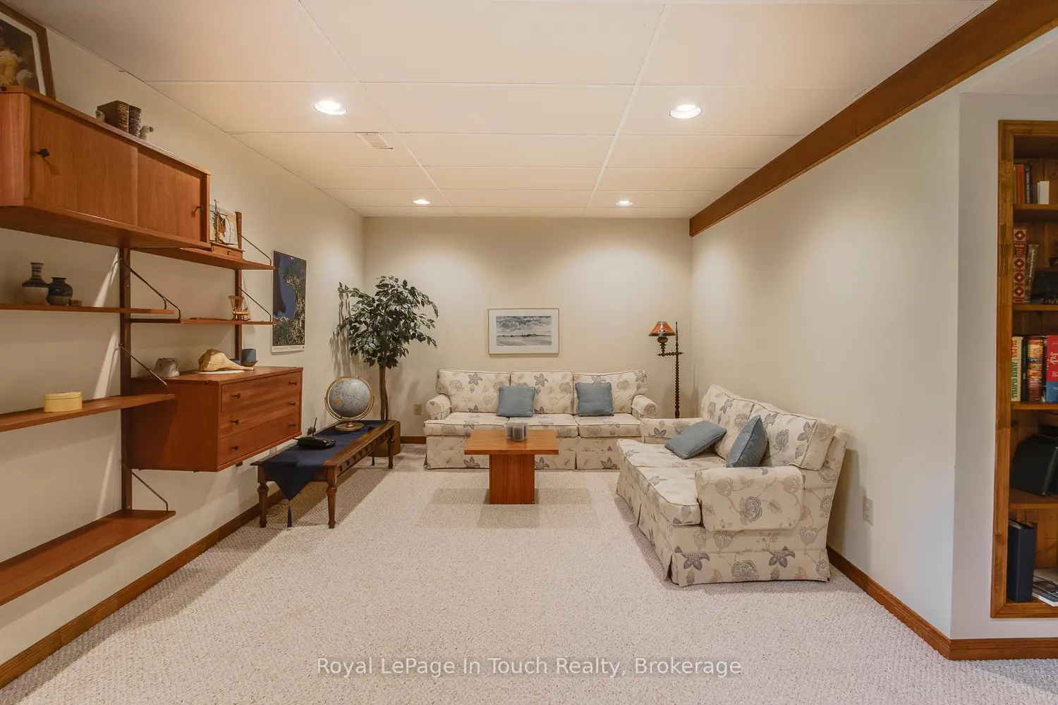 Additional image 18 of 29 Mary Jane Road