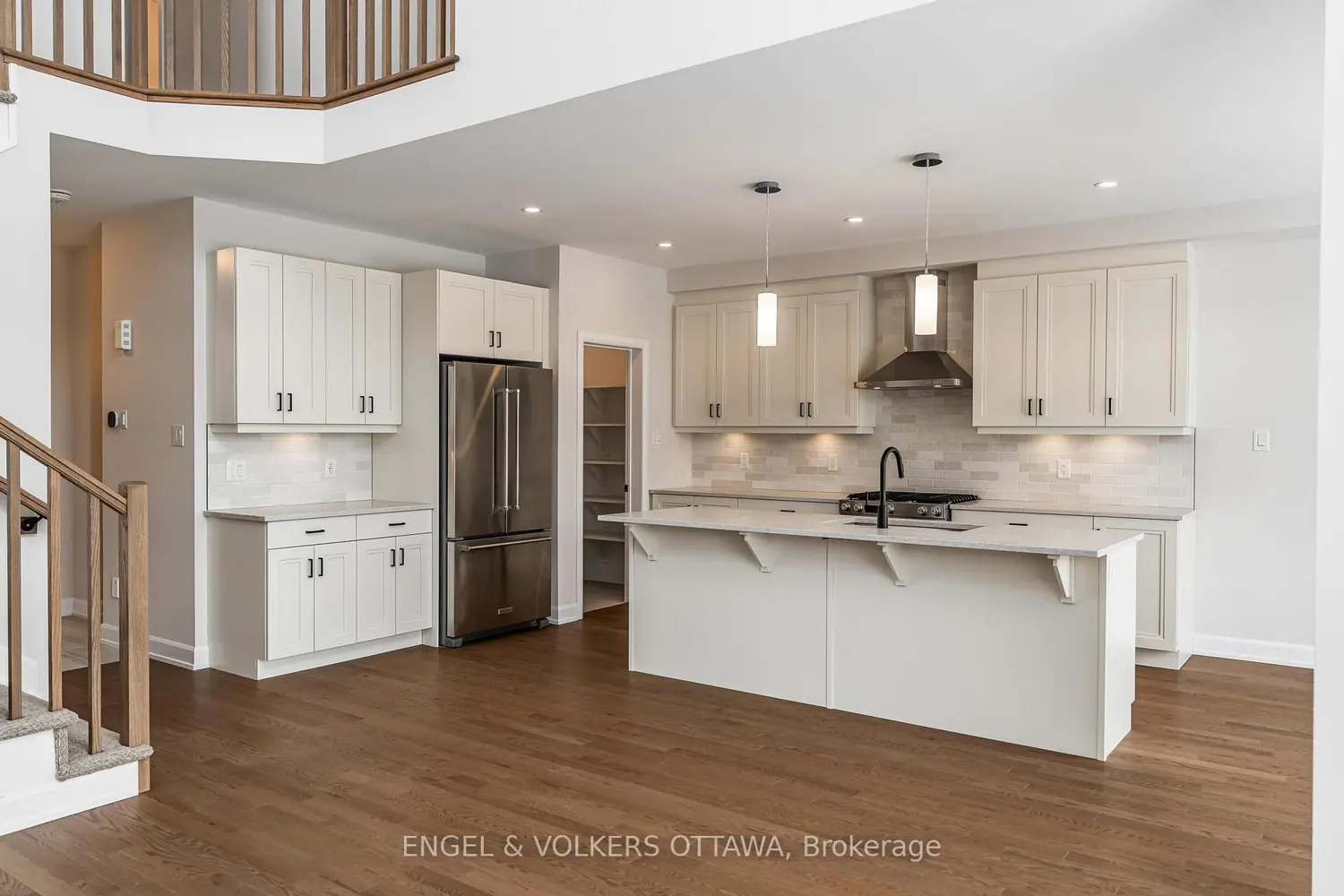 Additional image 6 of 683 Fisher Street