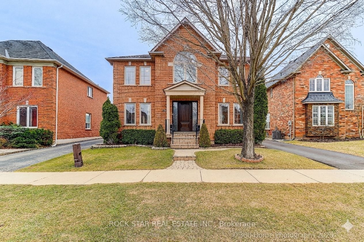 2444 Towne Boulevard, Oakville, ON, L6H 5X6