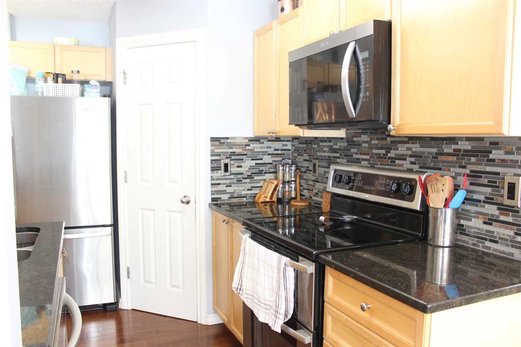 Additional image 5 of 108 Citadel Estates Manor NW, Calgary, AB, T3G 5M8