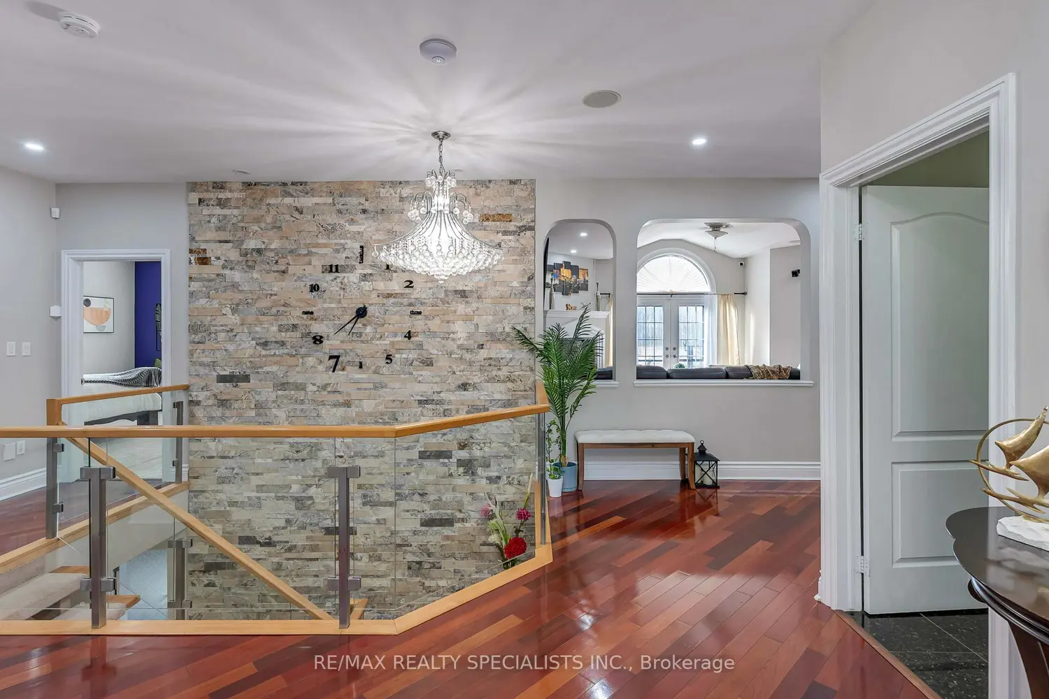 Additional image 8 of 18200 Mountainview Road