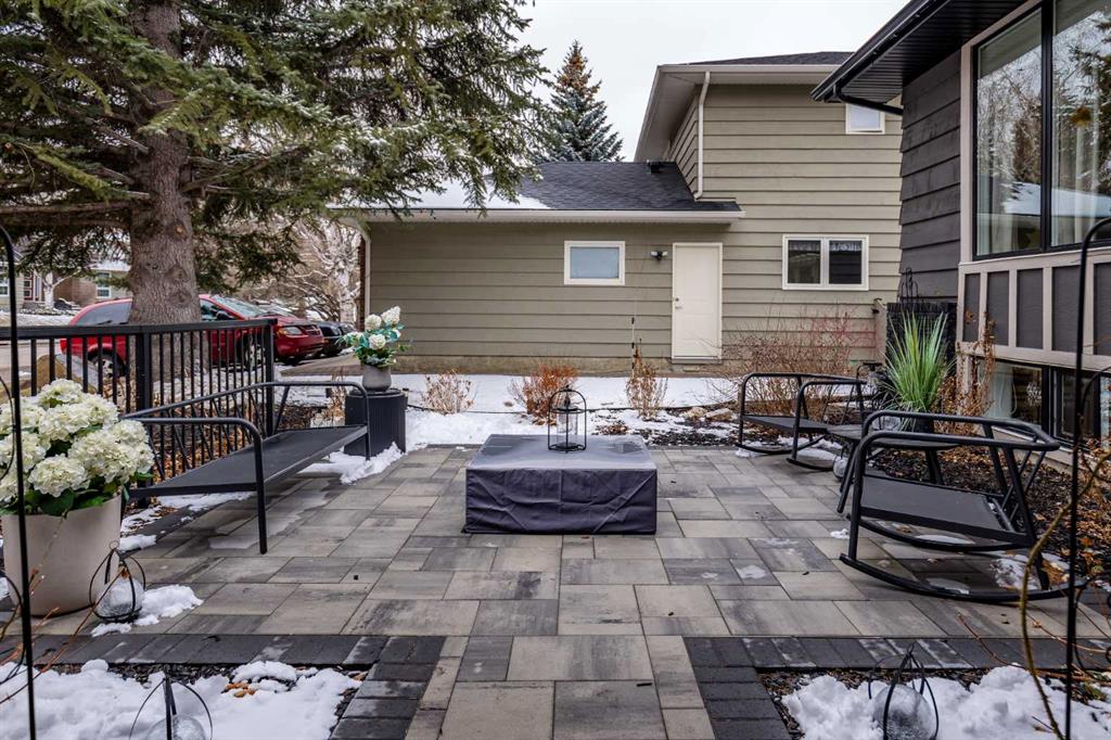 Additional image 5 of 168 Oakside Circle, Calgary, AB, T2V 4H2
