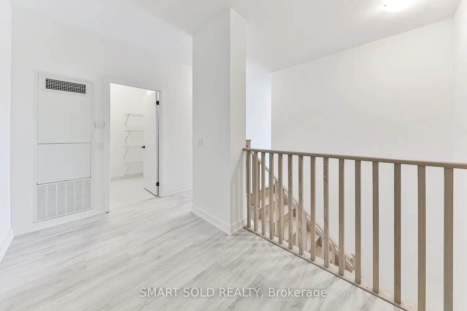 Additional image 13 of 220 Missinnihe Way 114