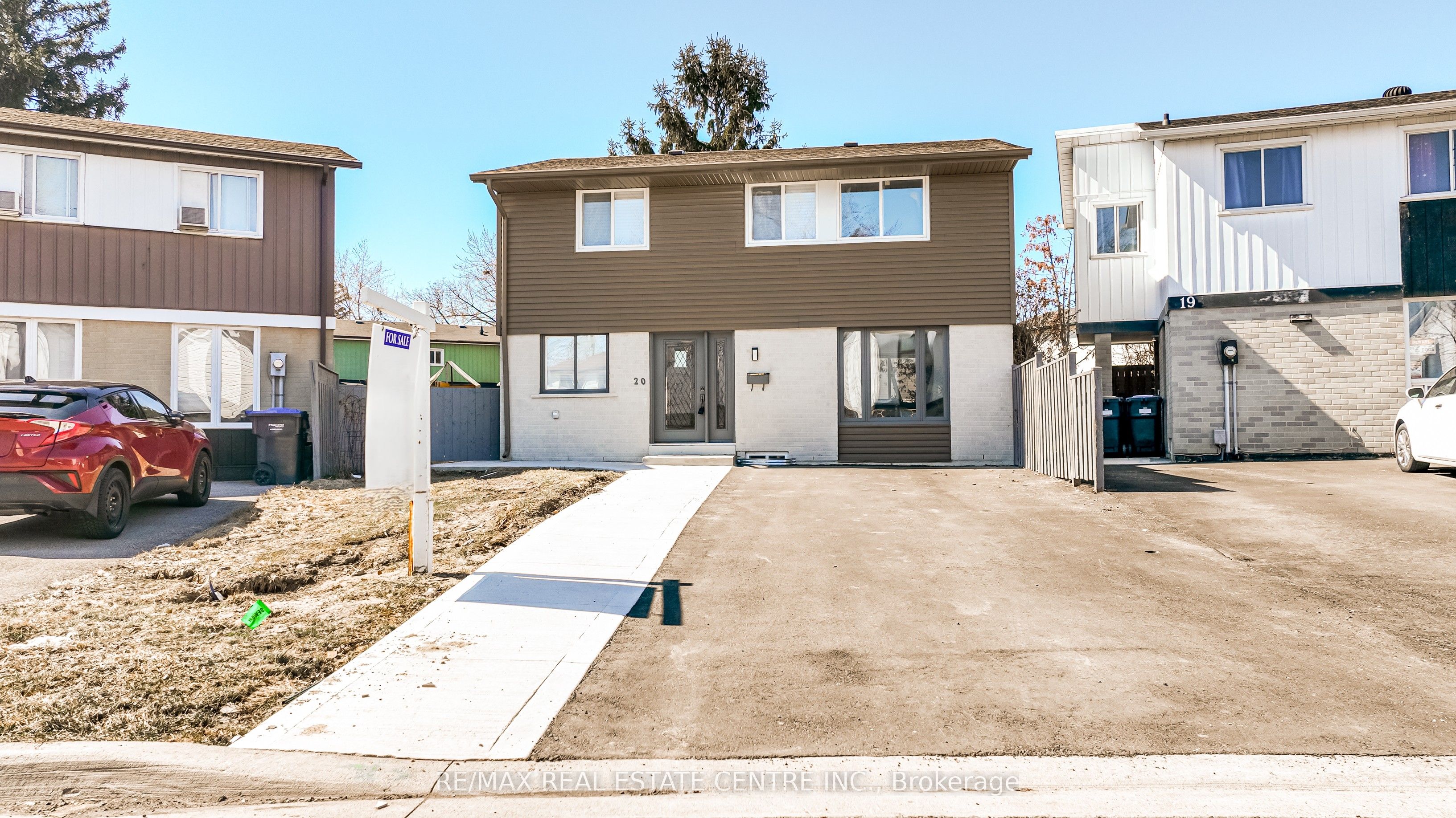 Additional image 2 of 20 Hayden Court, Brampton, ON, L6S 1Y3