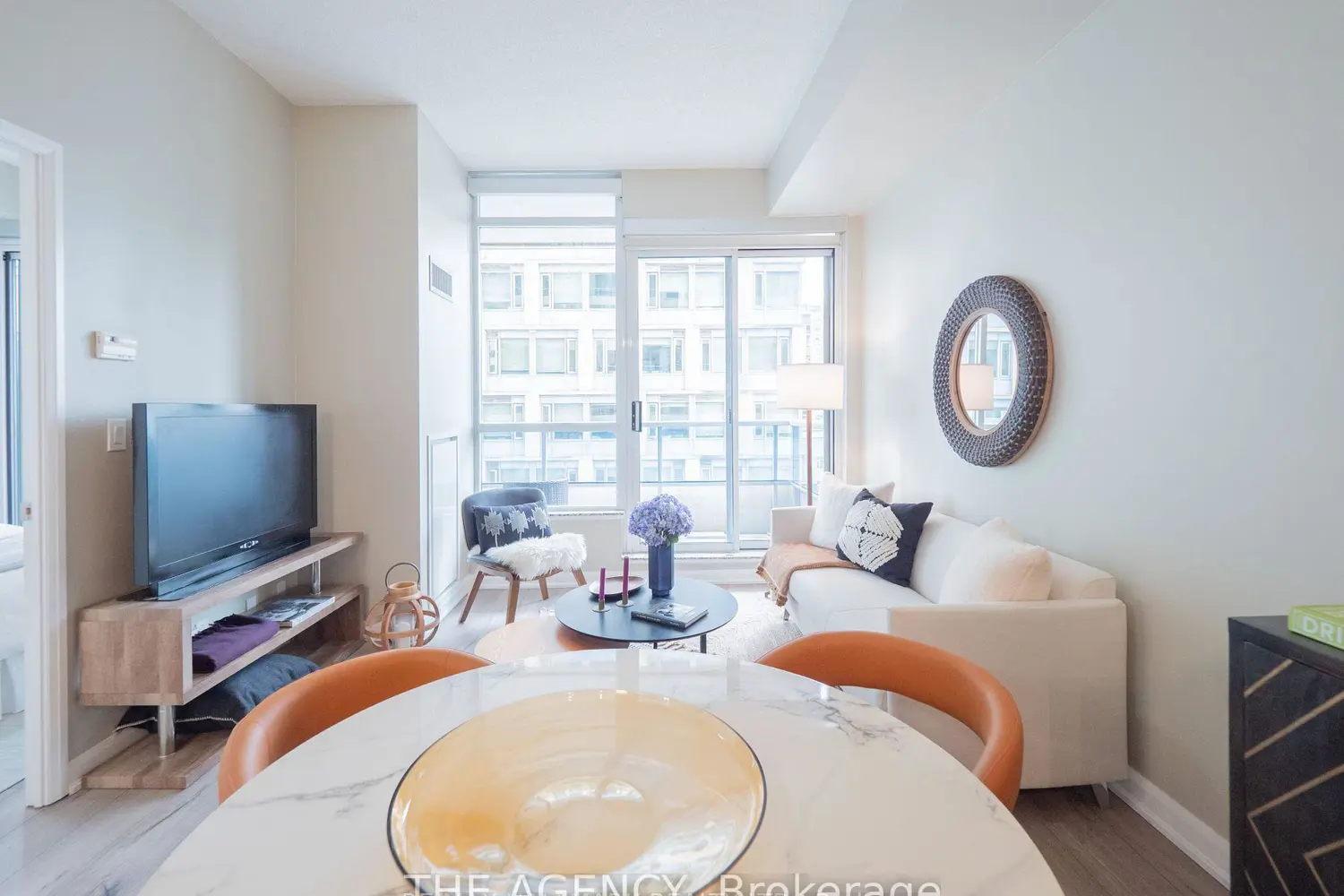 Additional image 3 of 500 Sherbourne Street 507