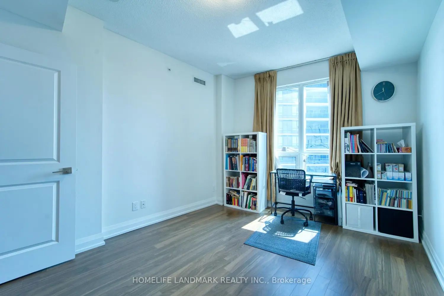 Additional image 10 of 7171 Yonge Street 1201