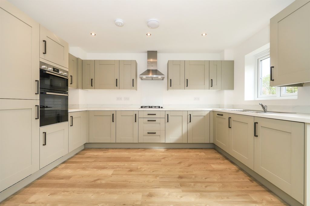 Additional image 5 of 3 bed semi-detached house for saleBeech Road, Telford TF7