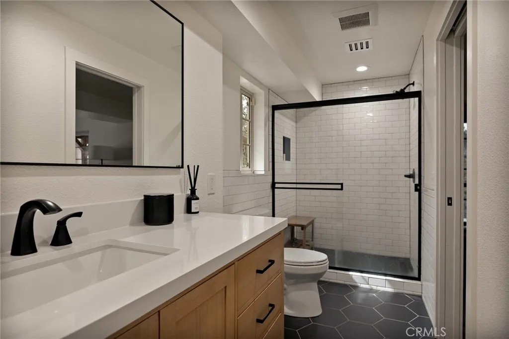 Additional image 60 of 32425 Snowshoe Ln, Running Springs, CA 92382