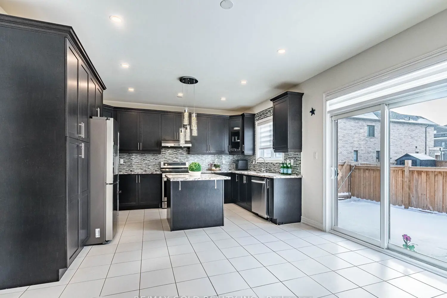 Additional image 8 of 520 Veterans Drive