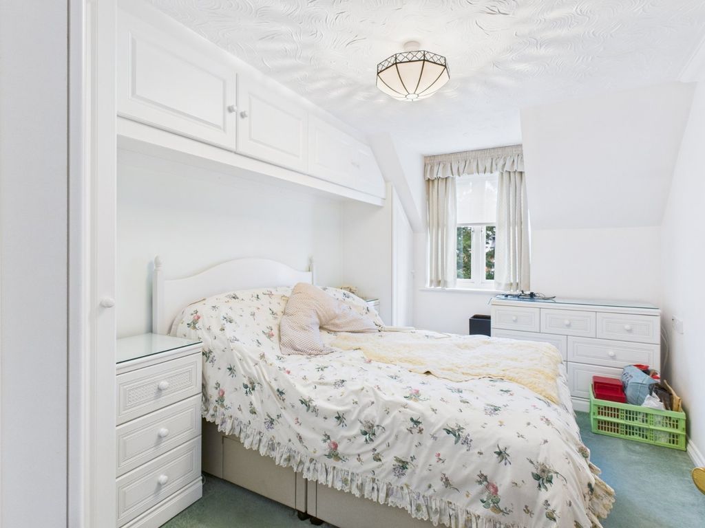 1 bed flat for saleChesham Road, Amersham, Buckinghamshire HP6 photo 5