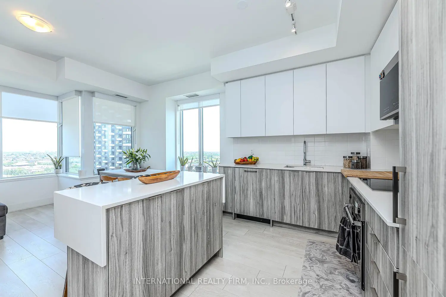 Additional image 12 of 2481 Taunton Road 1307