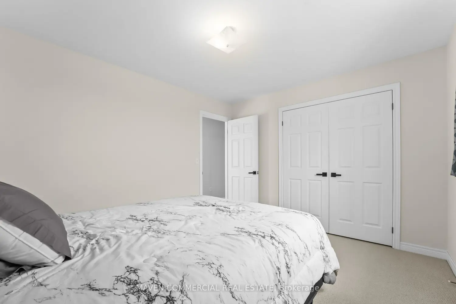 Additional image 17 of 1216 Fox Hill Street